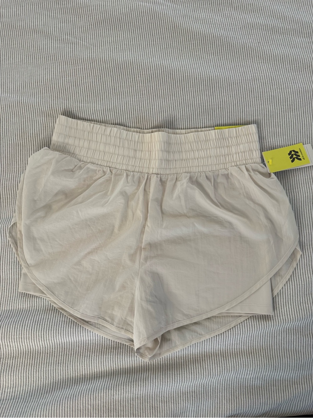 all in motion NWT creme Women’s Athletic Shorts/ size medium
